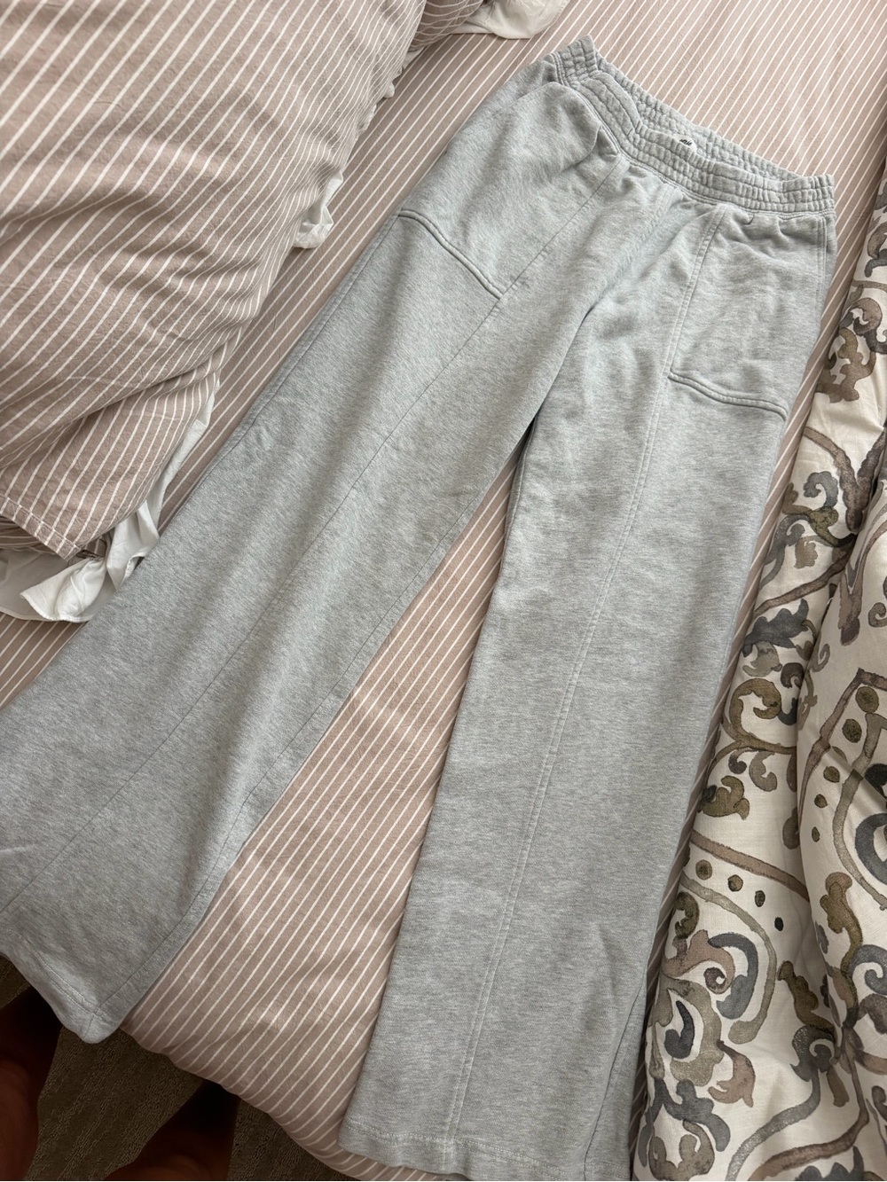 aerie Light Gray Wide-Leg Sweatpants